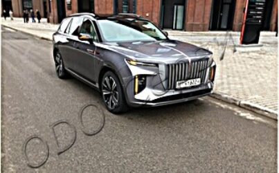 Hongqi E HS9