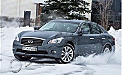 Infiniti Q70